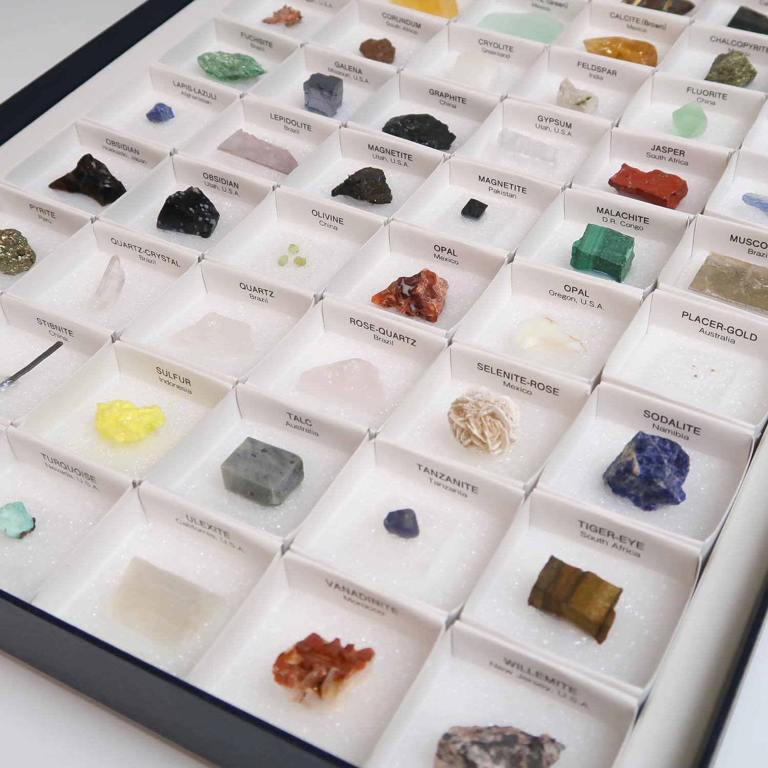 Amazon | 鉱物標本60種 | 岩石・鉱物 | おもちゃ